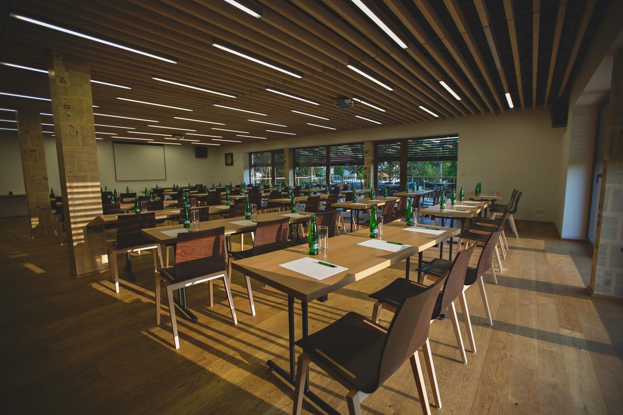 Statek Ceska Lipa Myslovice Hotel Клатови Екстериор снимка