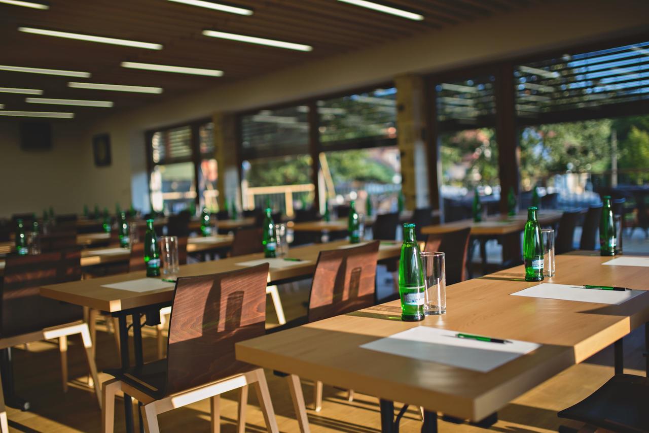 Statek Ceska Lipa Myslovice Hotel Клатови Екстериор снимка